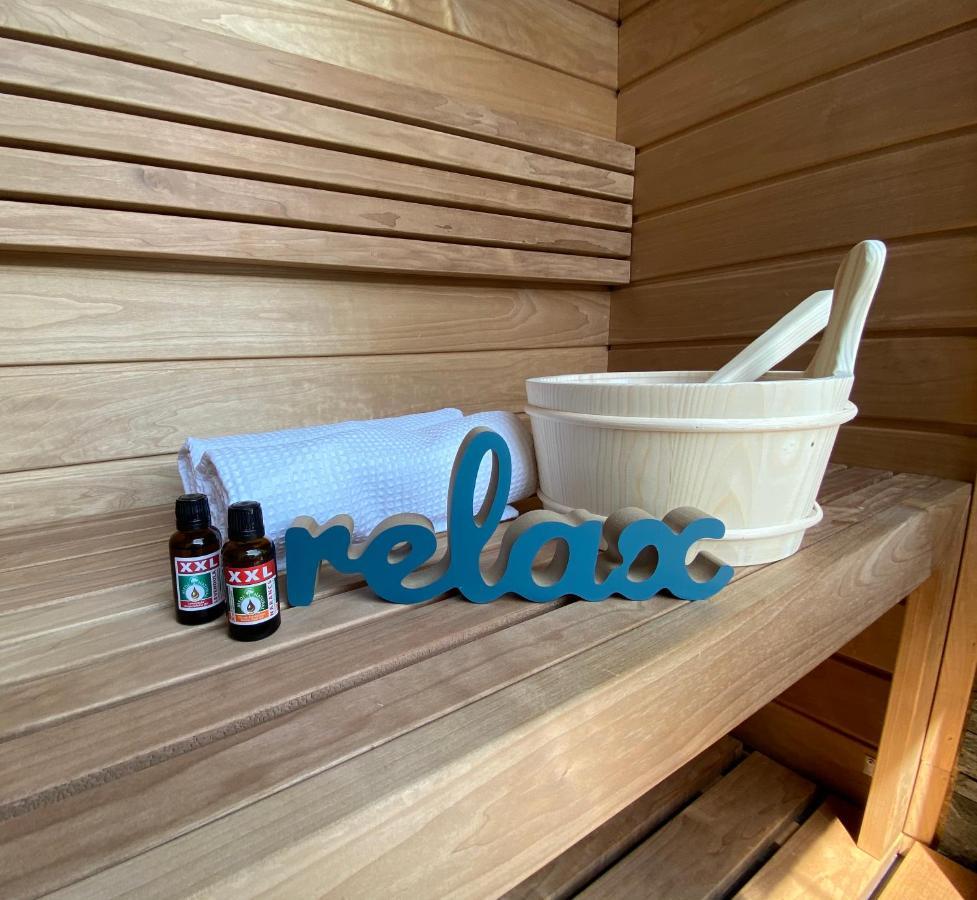 Relax Sauna Apartman Privat Finn Szaunaval Кестхей Екстер'єр фото